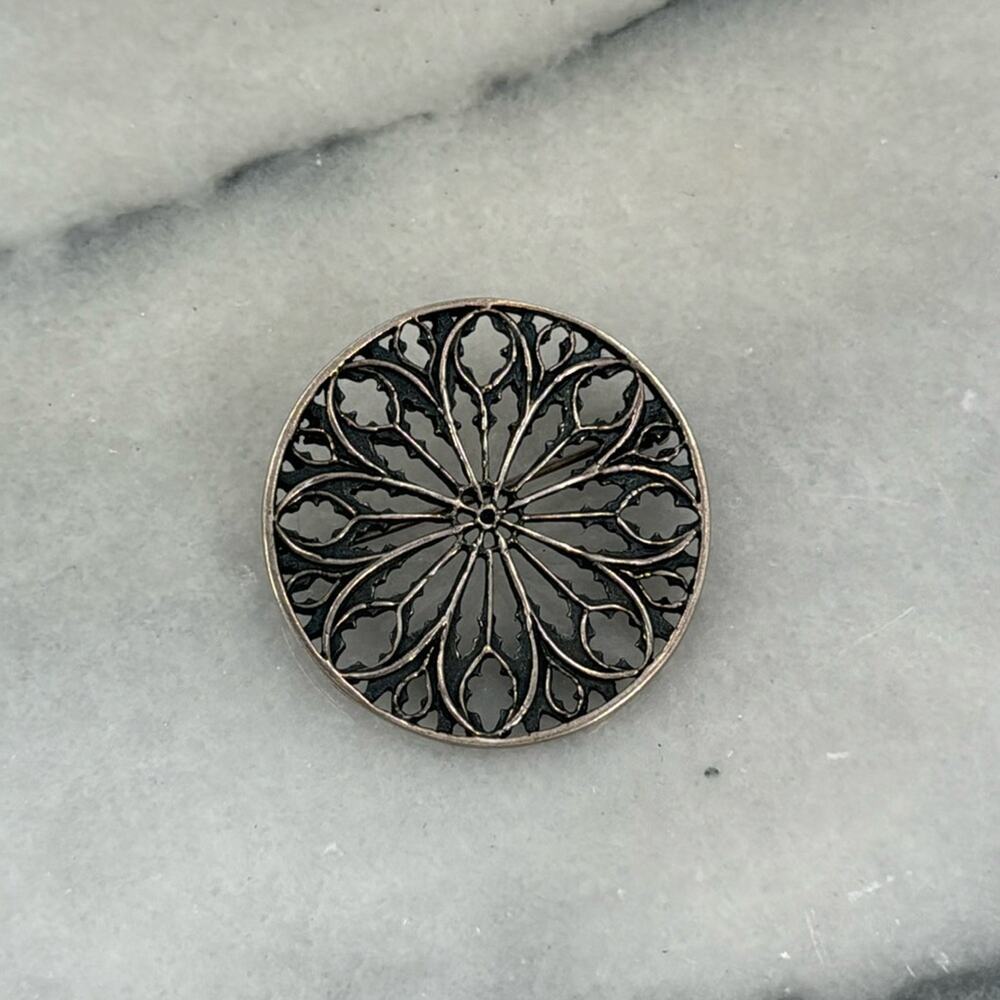Vintage Sterling silver gothic cathedral filigree detailed brooch